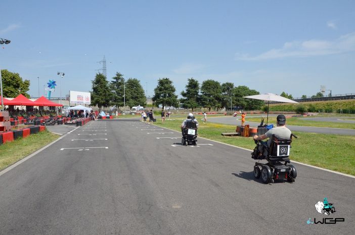 Foto dalla pagina Facebook di Wheelchair GP dell'ultima gara a Rozzano Foto dalla pagina Facebook di Wheelchair GP dell'ultima gara a Rozzano