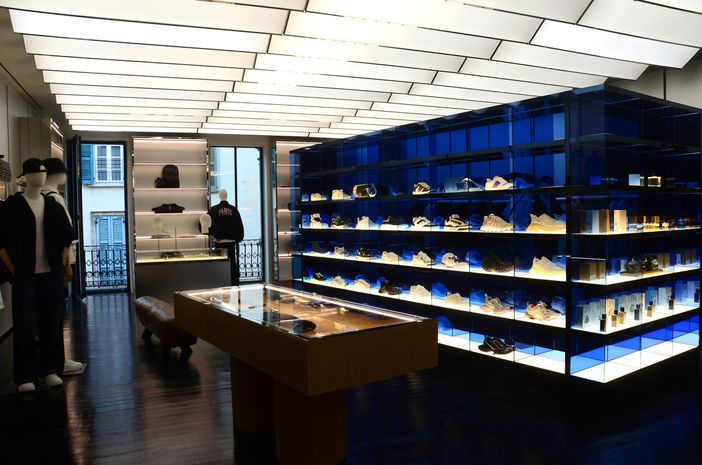 La rivoluzione "blu" in corso Matteotti: per la prima volta a Varese moda e cibo insieme