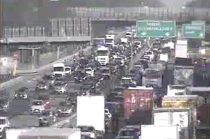 Traffico e code anche questa mattina in Autolaghi (foto da webcam di Autostrade per l'Italia)