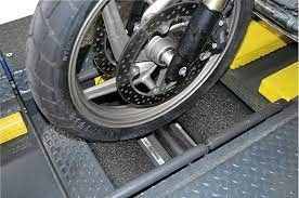 La foto postata sulla pagina Facebook ufficiale dalla polizia locale di Vergiate