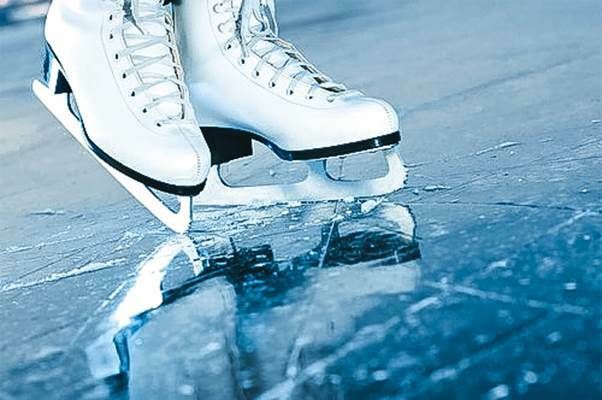 A Cuasso al Monte arriva la magia: arriva la nuova pista di ghiaccio del Villaggio di Natale