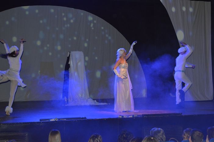 La Regina dei ghiacci: spettacolo e truccabimbi per l’Ortopedia Pediatrica dell’ospedale Del Ponte