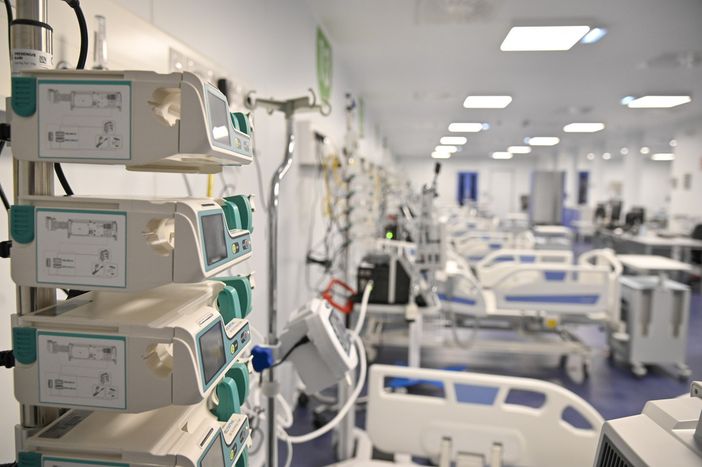 La proposta choc dalla Svizzera sul Coronavirus: «Niente terapia intensiva per chi non rispetta le regole» La proposta choc dalla Svizzera sul Coronavirus: «Niente terapia intensiva per chi non rispetta le regole»