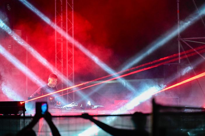 FOTO. Gabry Ponte ancora una volta conquista Clivio: la sua musica unisce le generazioni FOTO. Gabry Ponte ancora una volta conquista Clivio: la sua musica unisce le generazioni