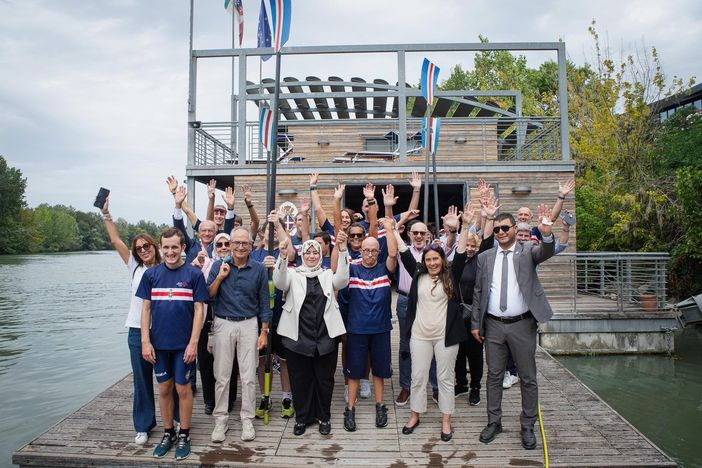 Navigare insieme verso l'inclusione: gli atleti Special Olympics e il ministro Alessandra Locatelli