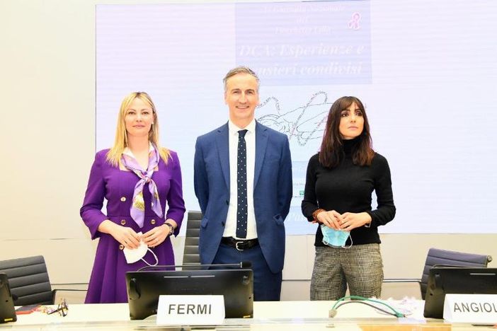 Disturbi alimentari, Giornata nazionale del “Fiocchetto Lilla”: a Palazzo Pirelli l'esperienza di Villa Miralago di Cuasso al Monte