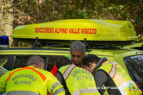 Ottantaduenne di Sesto Calende disperso nei boschi della Val Vigezzo: avviate le ricerche