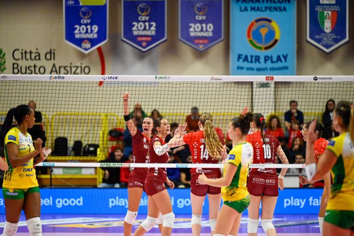 Trionfo biancorosso anche contro Pinerolo (foto Galbiati)