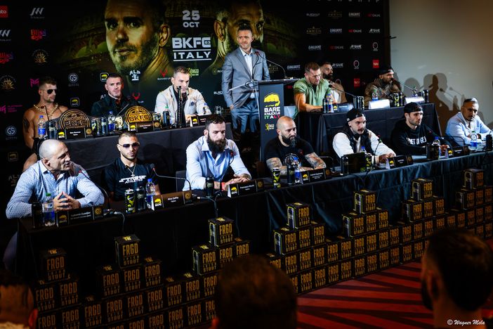 Conor McGregor accende a Roma la miccia di BKFC 83 Conor McGregor accende a Roma la miccia di BKFC 83