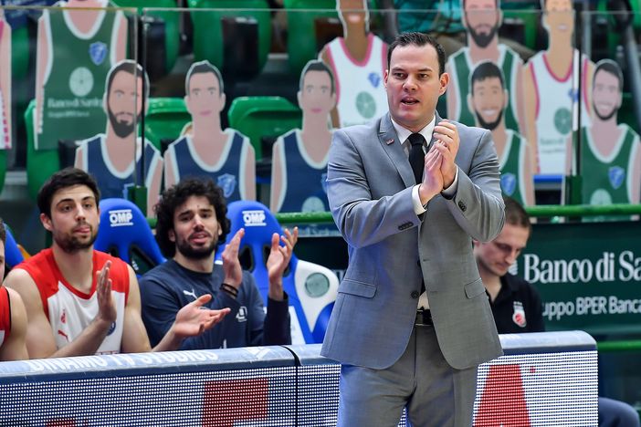 Il dado è tratto: è Roijakkers il nuovo allenatore di Varese Il dado è tratto: è Roijakkers il nuovo allenatore di Varese