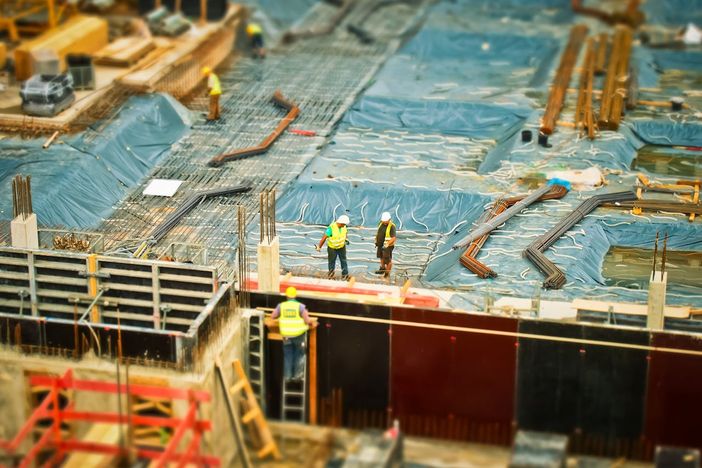 Proteggere il calcestruzzo dall'usura: tecnologie e materiali a confronto Proteggere il calcestruzzo dall'usura: tecnologie e materiali a confronto