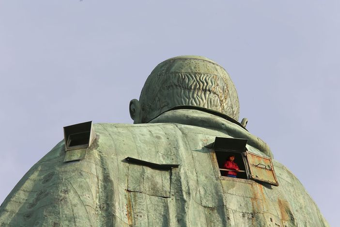 San Carlone, l'estate porta i nuovi orari "antiafa"