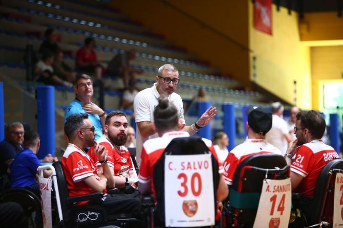 Lo spettacolo del powerchair hockey torna a Besnate