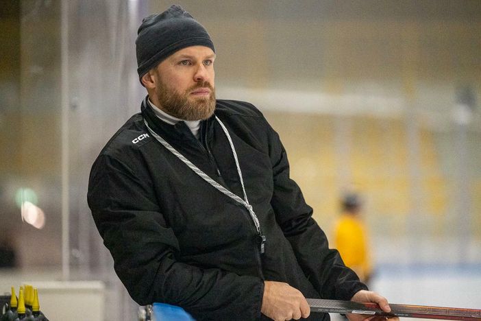 Juhani Matikainen guida i Mastini nell'ultimo allenamento pre Appiano (Foto Galbiati)
