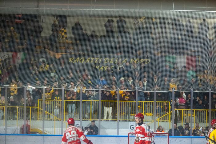 Aosta-Varese, cresce la febbre: trasferta in pullman con i Ragazzi della Nord