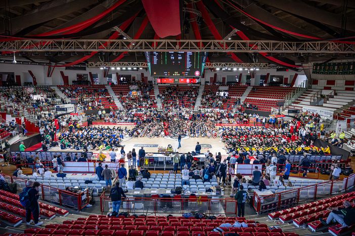 Il campo del Lino Oldrini invaso dai piccoli, grandi, protagonisti del Trofeo Garbosi (foto di Alessandro Umberto Galbiati)