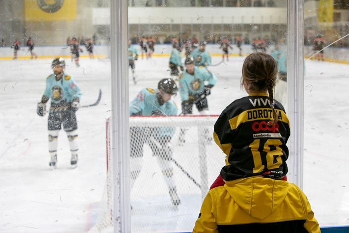 Mastini, questa gente merita di ritrovarvi sabato in gara 7 all'Acinque Ice Arena (in fondo all'articolo la gallery targata Photosport &amp; More)