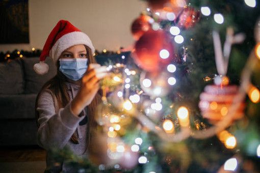 Ecco il testo completo del Dpcm in vigore fino al 15 gennaio. Spostamenti, bar e ristoranti, alberghi e negozi: tutte le regole