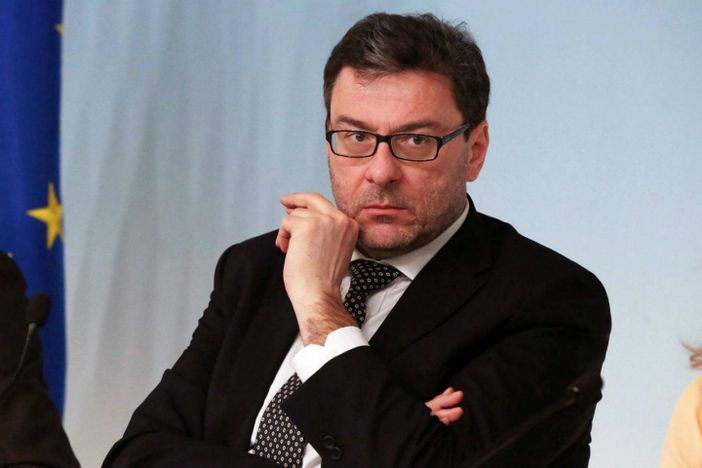 Anche Giorgetti in campo a Brebbia contro il rischio commissariamento del Comune Anche Giorgetti in campo a Brebbia contro il rischio commissariamento del Comune