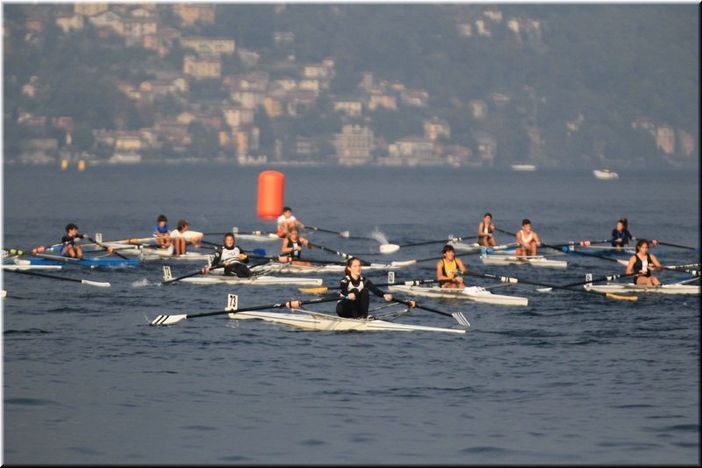Pieno di medaglie per la Canottieri Luino al Trofeo Villa d'Este