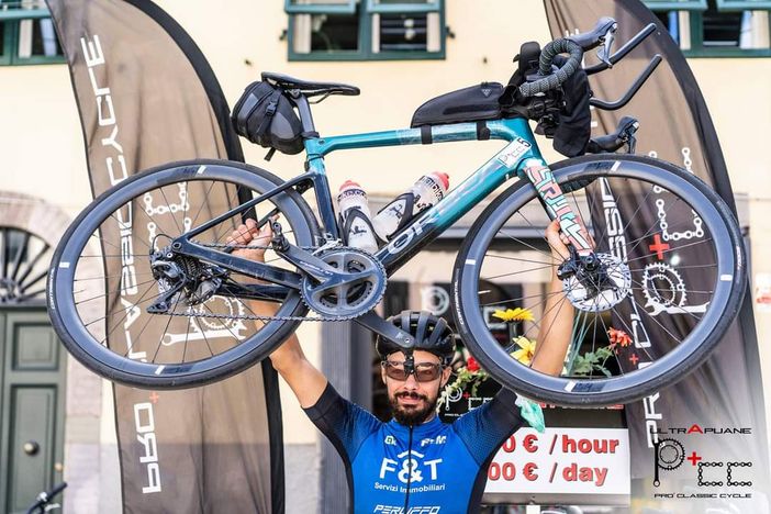 La nuova sfida di Mario Favini: partecipare alla cronometro ultracycling più dura del mondo sulle Dolomiti La nuova sfida di Mario Favini: partecipare alla cronometro ultracycling più dura del mondo sulle Dolomiti