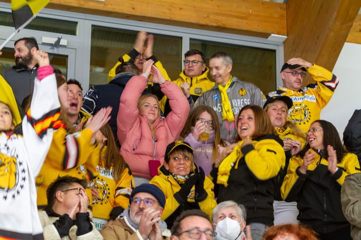 Il popolo giallonero e tutta Varese vivranno due giorni di grandi hockey con le finali di Coppa Italia Il popolo giallonero e tutta Varese vivranno due giorni di grandi hockey con le finali di Coppa Italia