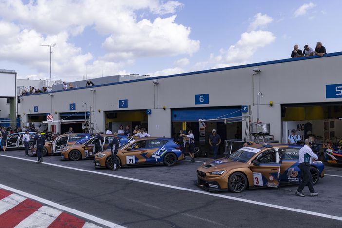 Qui e nella gallery, le foto di Maurizio Rigato