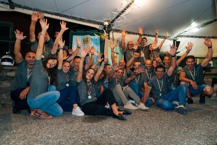 Sesto Calende porta il lago al mare: il rione Lisanza in gara a Venezia per il Venice International Dragon Boat Festival Sesto Calende porta il lago al mare: il rione Lisanza in gara a Venezia per il Venice International Dragon Boat Festival