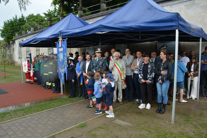 Porto Valtravaglia celebra la fondazione della Guardia di Finanza e dedica un parco alle Fiamme Gialle