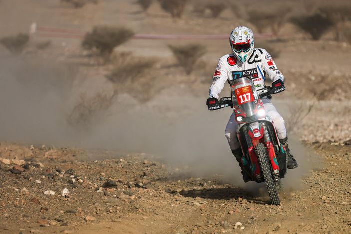 Ottavio Missoni in sella alla sua Kove 450 Rally Ottavio Missoni in sella alla sua Kove 450 Rally