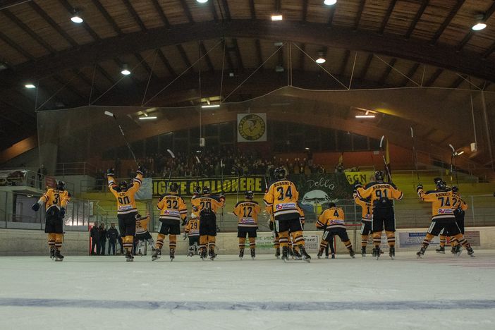 FOTOGALLERY. Guardate queste foto ed emozionatevi insieme ai Mastini primi in classifica FOTOGALLERY. Guardate queste foto ed emozionatevi insieme ai Mastini primi in classifica