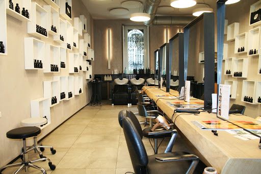 Coronavirus, la resistenza dei Dorsi e di parrucchieri ed estetisti. «Non vediamo l'ora di riaprire, farlo in sicurezza è possibile: ecco come»