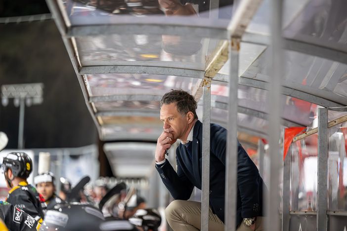 Glavic in panchina a Caldaro, l'ultima con il Varese (foto Galbiati)