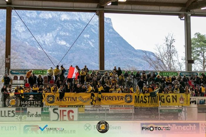 Altro esodo, altra prova d'amore mai vista del popolo giallonero che sarà presente in massa anche domani sera a Caldaro Altro esodo, altra prova d'amore mai vista del popolo giallonero che sarà presente in massa anche domani sera a Caldaro