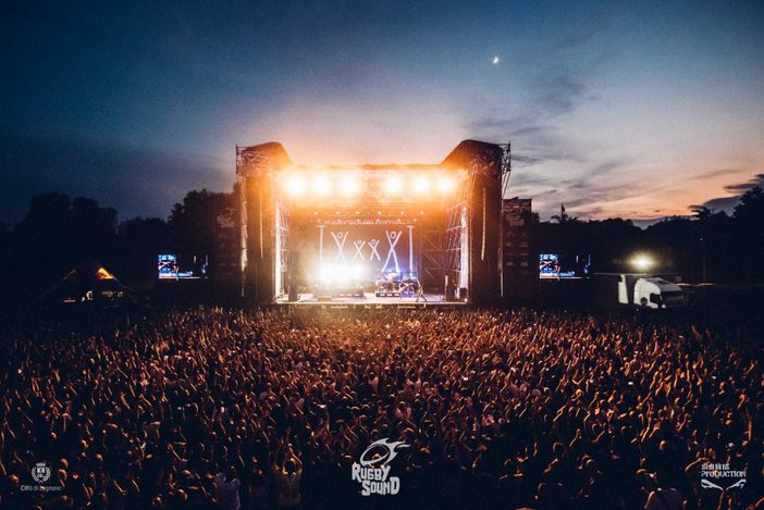 Con Trenord al Rugby Sound Festival: treni straordinari per i concerti di Subsonica, Placebo, Coez e Frah Quintale, Deejay Time Con Trenord al Rugby Sound Festival: treni straordinari per i concerti di Subsonica, Placebo, Coez e Frah Quintale, Deejay Time