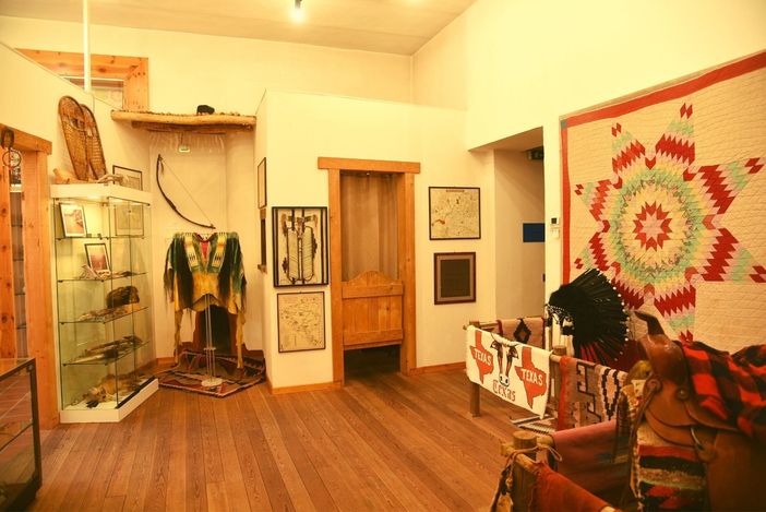 Una delle sale interne del museo indiano di Cavona