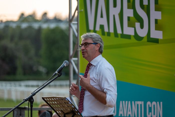 Lettera aperta di Galimberti: «Cari cittadini, non fate tornare indietro Varese»