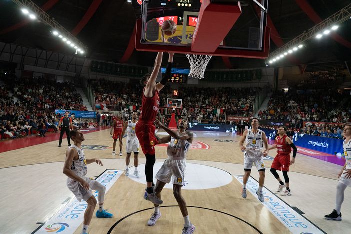 La Lega: «Tutti con la Pallacanestro Varese. Penalizzazione sproporzionata, tarpa le ali a un intero territorio»