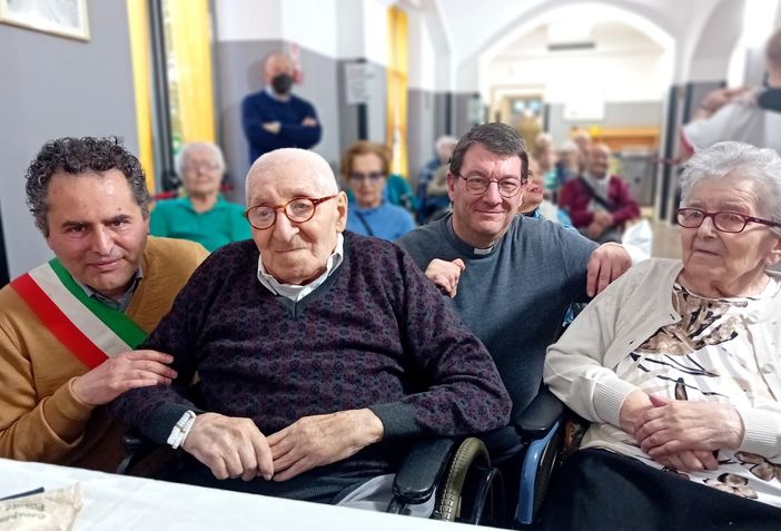 Festa a Vedano Olona per i 101 anni di Luigi Vigani