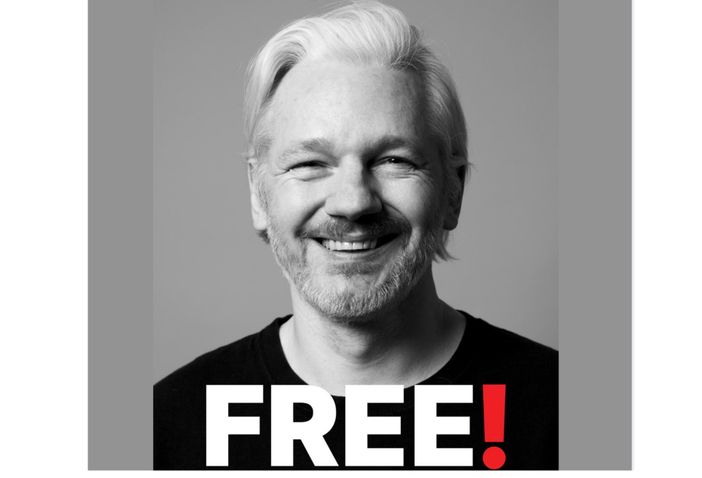 Assange è libero, il fondatore di Wikileaks ha lasciato il Regno Unito