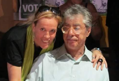 Paola Reguzzoni in una foto con Umberto Bossi postata su Facebook