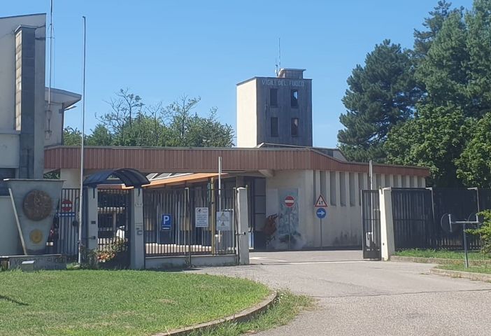 Caserma dei Vigili del fuoco di Busto, Provincia pronta a coinvolgere il ministero. Per l’aria condizionata, ma non solo Caserma dei Vigili del fuoco di Busto, Provincia pronta a coinvolgere il ministero. Per l’aria condizionata, ma non solo