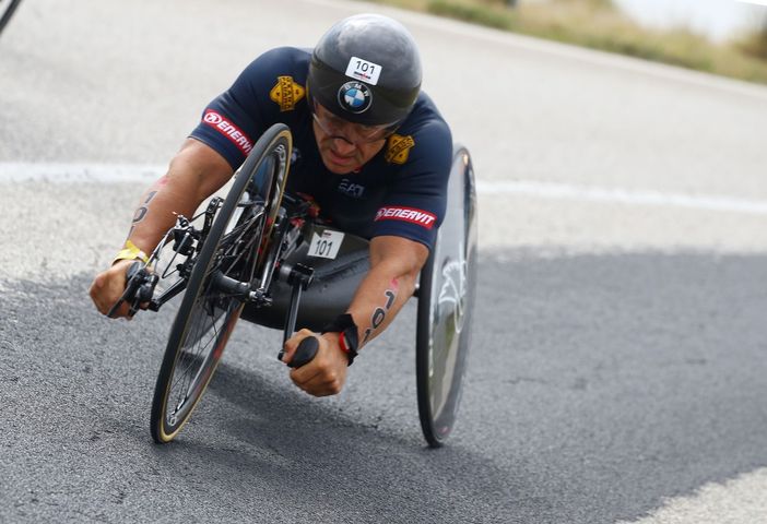 «Zanardi gravissimo dopo tre ore di operazione»: notte di preghiera per il simbolo mondiale dello sport paralimpico e della vita «Zanardi gravissimo dopo tre ore di operazione»: notte di preghiera per il simbolo mondiale dello sport paralimpico e della vita