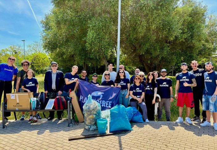 Detenuti Seconda Chance e volontari Plastic Free insieme per ripulire i Giardini Estensi Detenuti Seconda Chance e volontari Plastic Free insieme per ripulire i Giardini Estensi