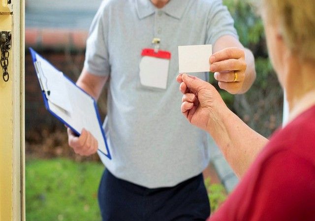 La piaga delle truffe non si placa neanche a Natale: continuano le segnalazioni in tutto il Varesotto La piaga delle truffe non si placa neanche a Natale: continuano le segnalazioni in tutto il Varesotto