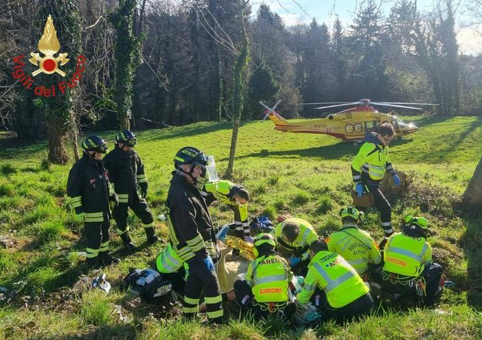I soccorritori sul luogo dell'incidente I soccorritori sul luogo dell'incidente