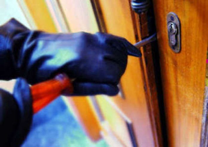 Allarme furti nelle abitazioni nella zona di Comerio e Barasso Allarme furti nelle abitazioni nella zona di Comerio e Barasso