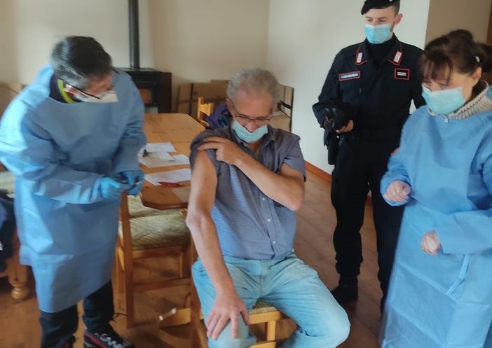 Una task force per portare il vaccino agli abitanti di Monteviasco Una task force per portare il vaccino agli abitanti di Monteviasco