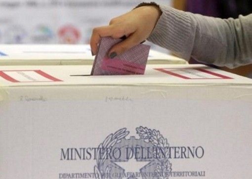 Aperti i seggi per le elezioni politiche: ecco come si vota e tutti i candidati in provincia di Varese Aperti i seggi per le elezioni politiche: ecco come si vota e tutti i candidati in provincia di Varese