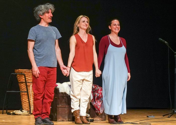 Gli auguri di Natale del Cai Castellanza con “Trame di donne in vetta” Gli auguri di Natale del Cai Castellanza con “Trame di donne in vetta”